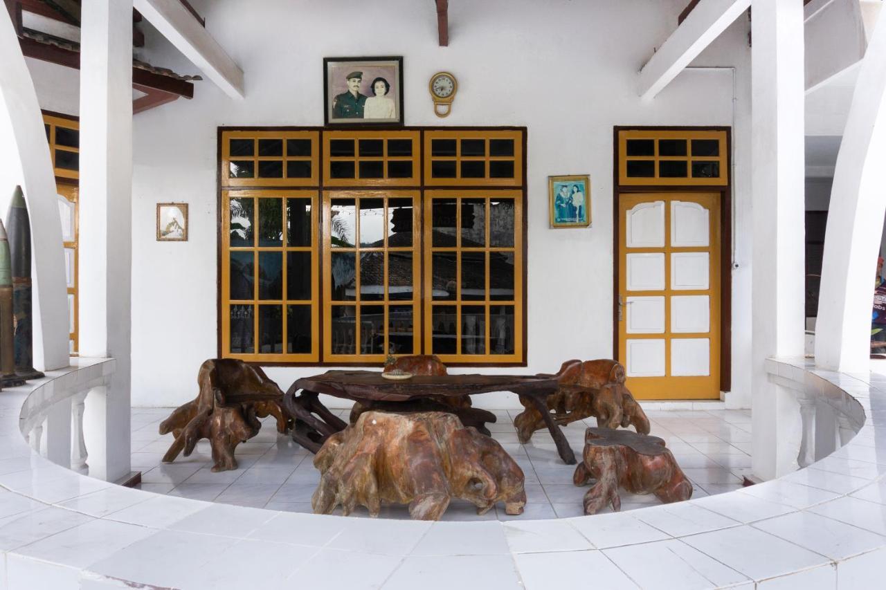 Hotel Reddoorz At Pujon Malang à Batu  Extérieur photo