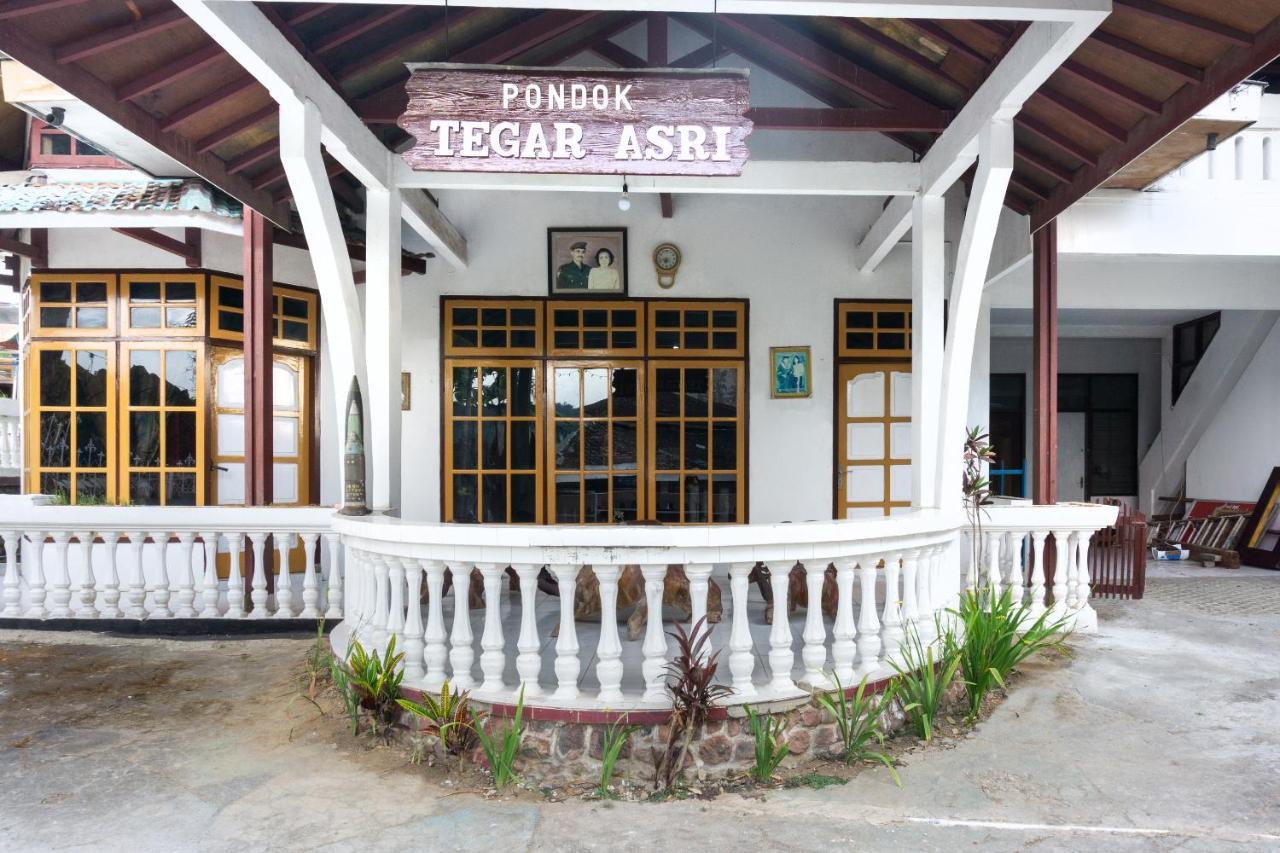 Hotel Reddoorz At Pujon Malang à Batu  Extérieur photo