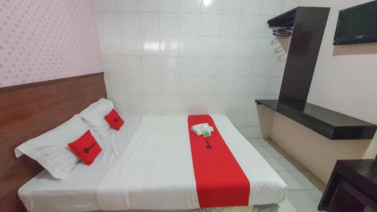 Hotel Reddoorz At Pujon Malang à Batu  Extérieur photo