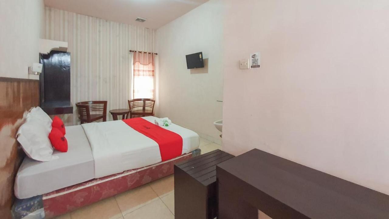 Hotel Reddoorz At Pujon Malang à Batu  Extérieur photo