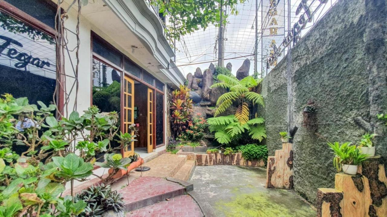 Hotel Reddoorz At Pujon Malang à Batu  Extérieur photo