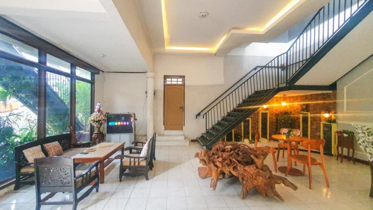 Hotel Reddoorz At Pujon Malang à Batu  Extérieur photo
