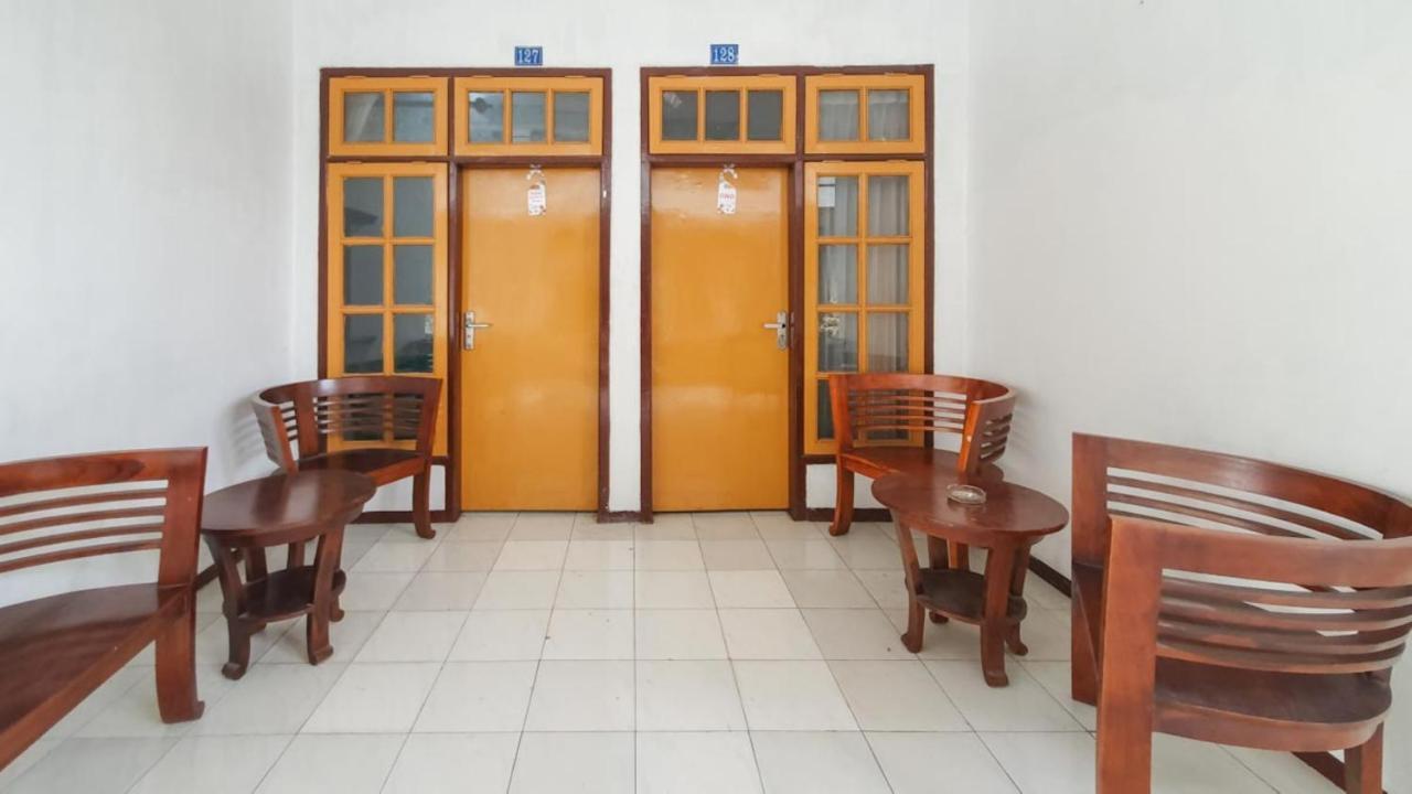 Hotel Reddoorz At Pujon Malang à Batu  Extérieur photo